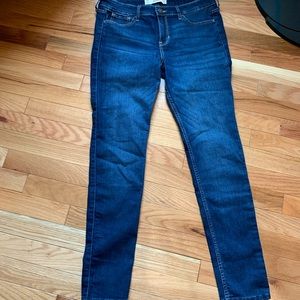 Hollister short skinny jeans